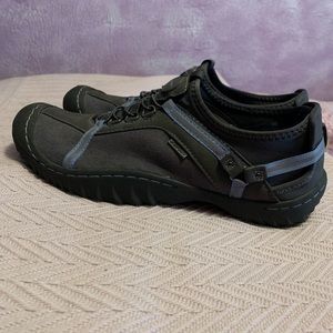 JSport by Jambu shoes